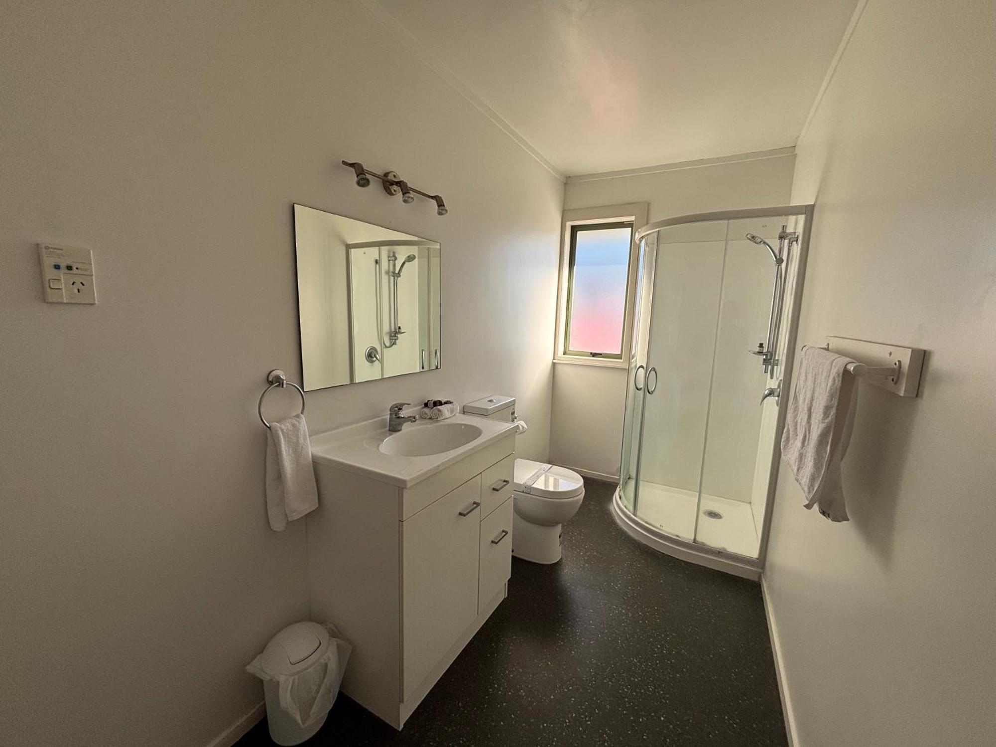 Leopard Hotel Waipukurau Bagian luar foto